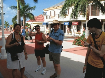 Strolling with Melinda, Linda, Glen and Jason
